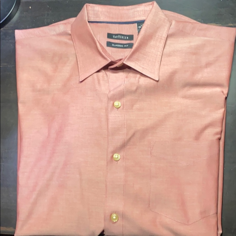 Van Heusen Men’s short sleeve Dress Shirt